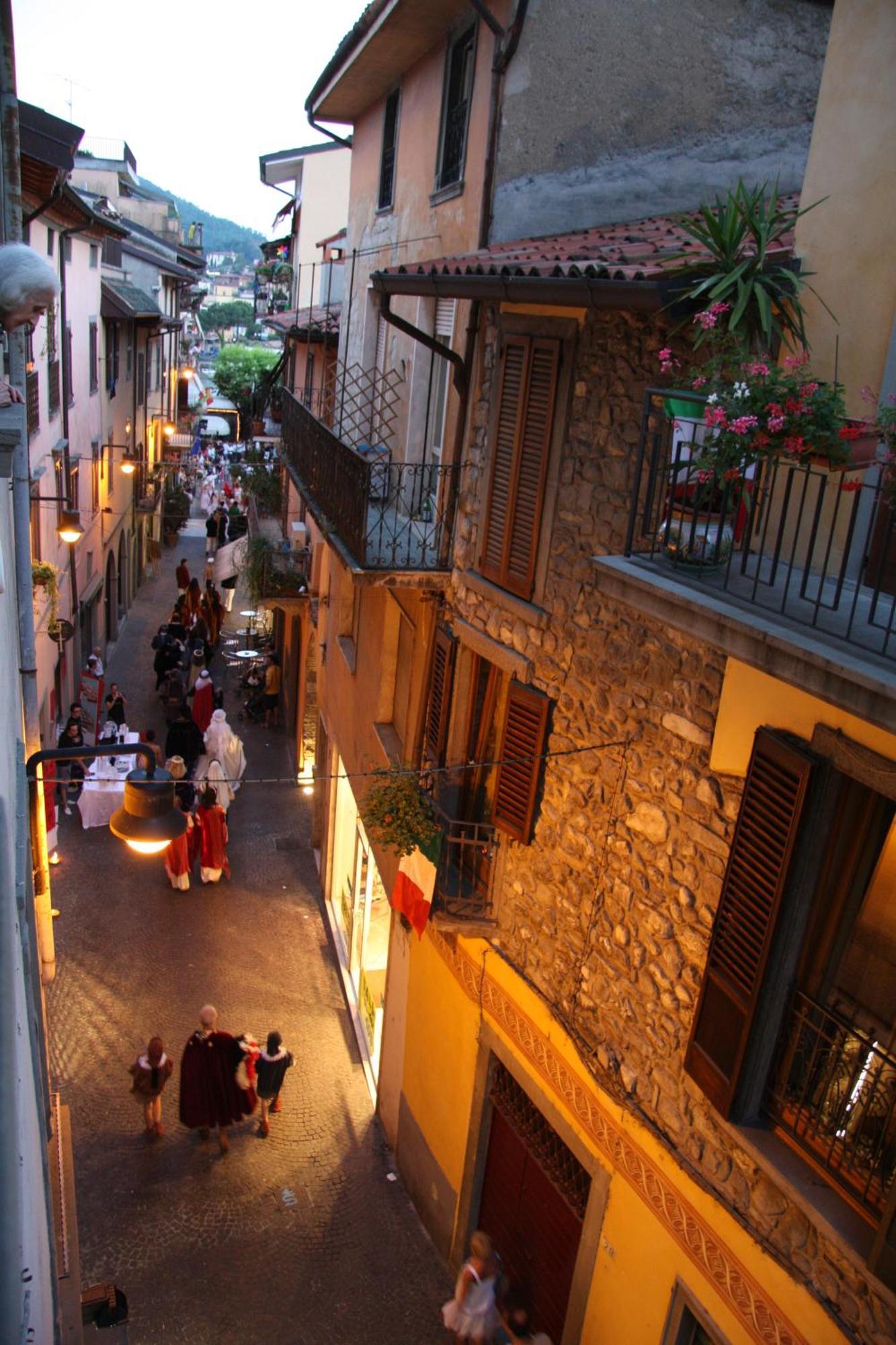 Bed And Breakfast Centrostorico ซาร์นีโก ภายนอก รูปภาพ